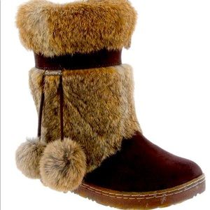 Bearpaw boots, brown and furry, size 8.